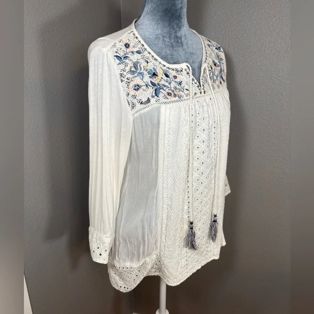 Knox Rose Boho White Peasant Embroidered Blouse Size M - Picture 3 of 11